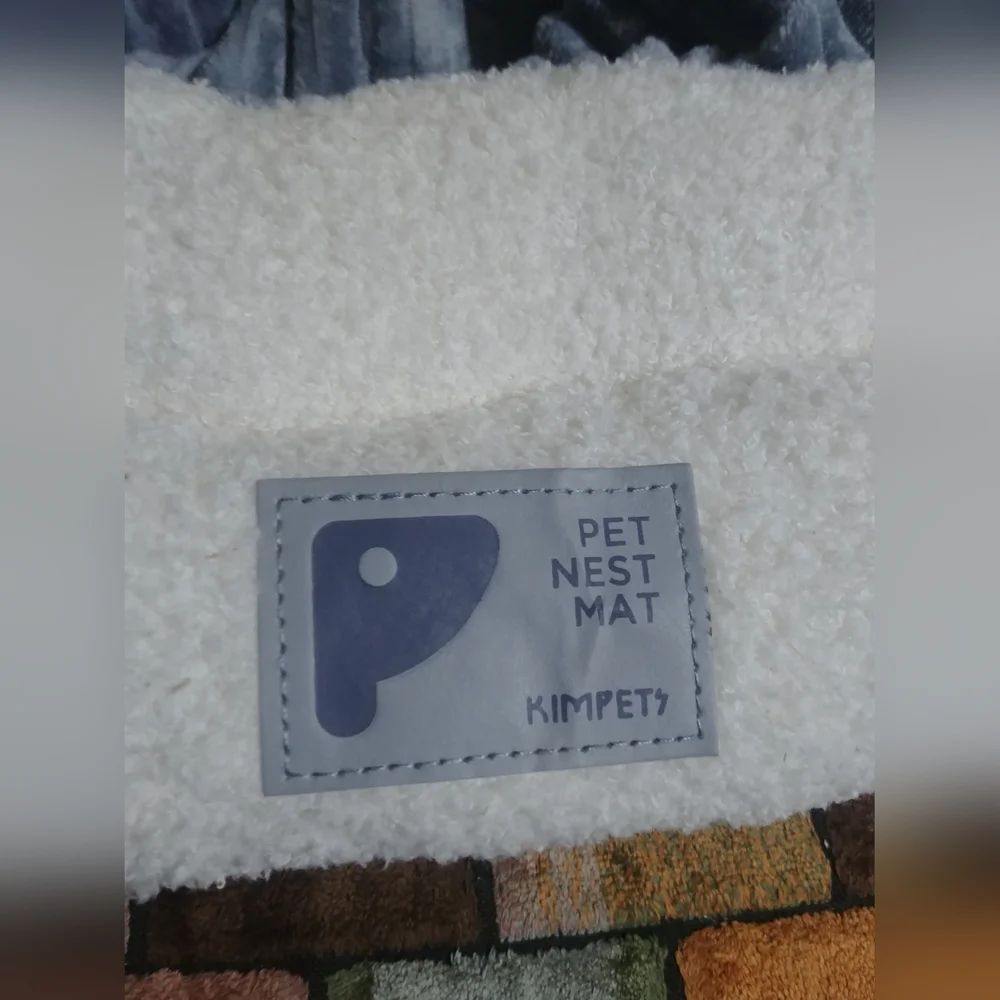 Gray and White Pet Nest Mat